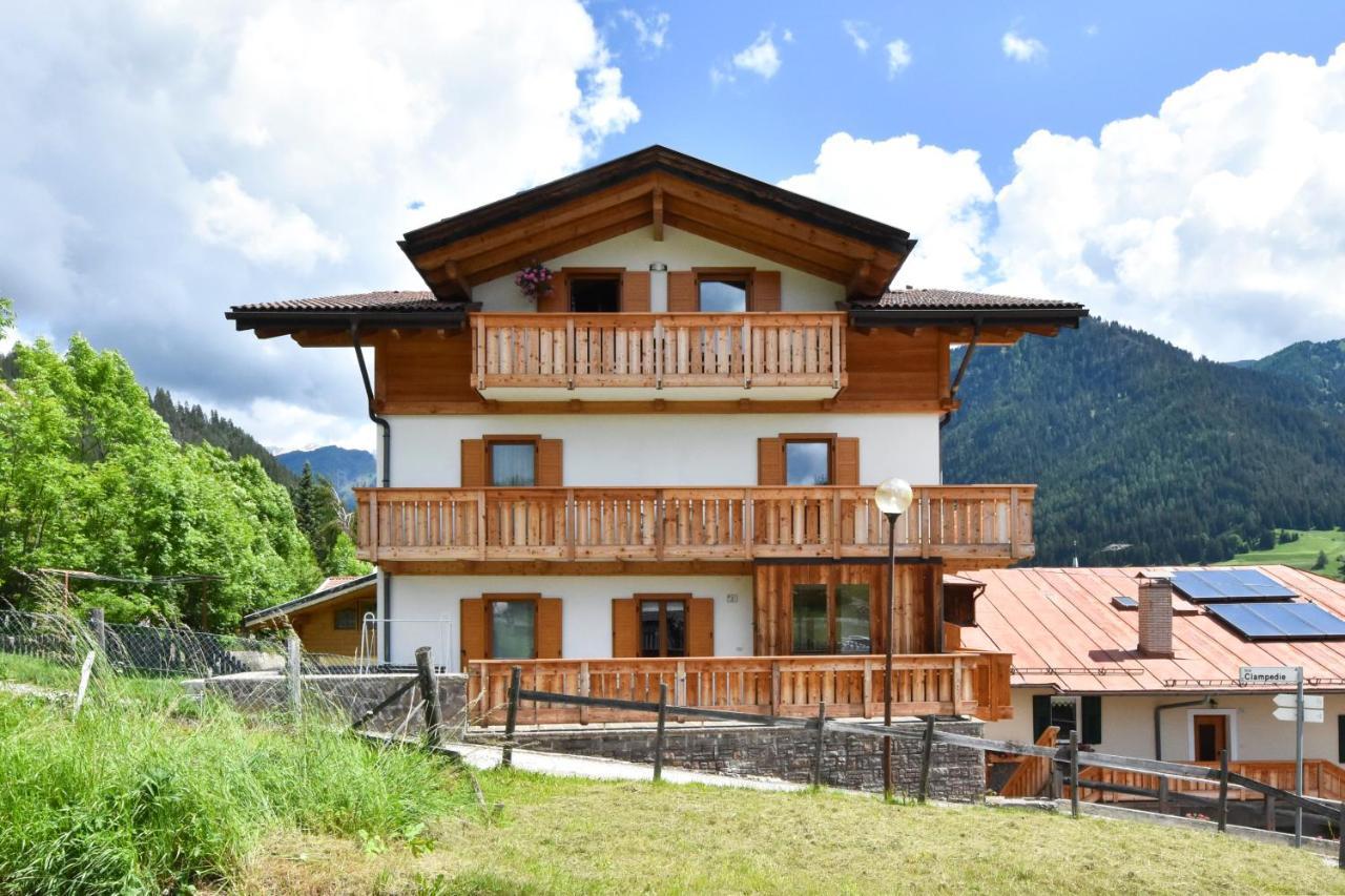 Casa Dorich Appartement Pozza di Fassa Buitenkant foto